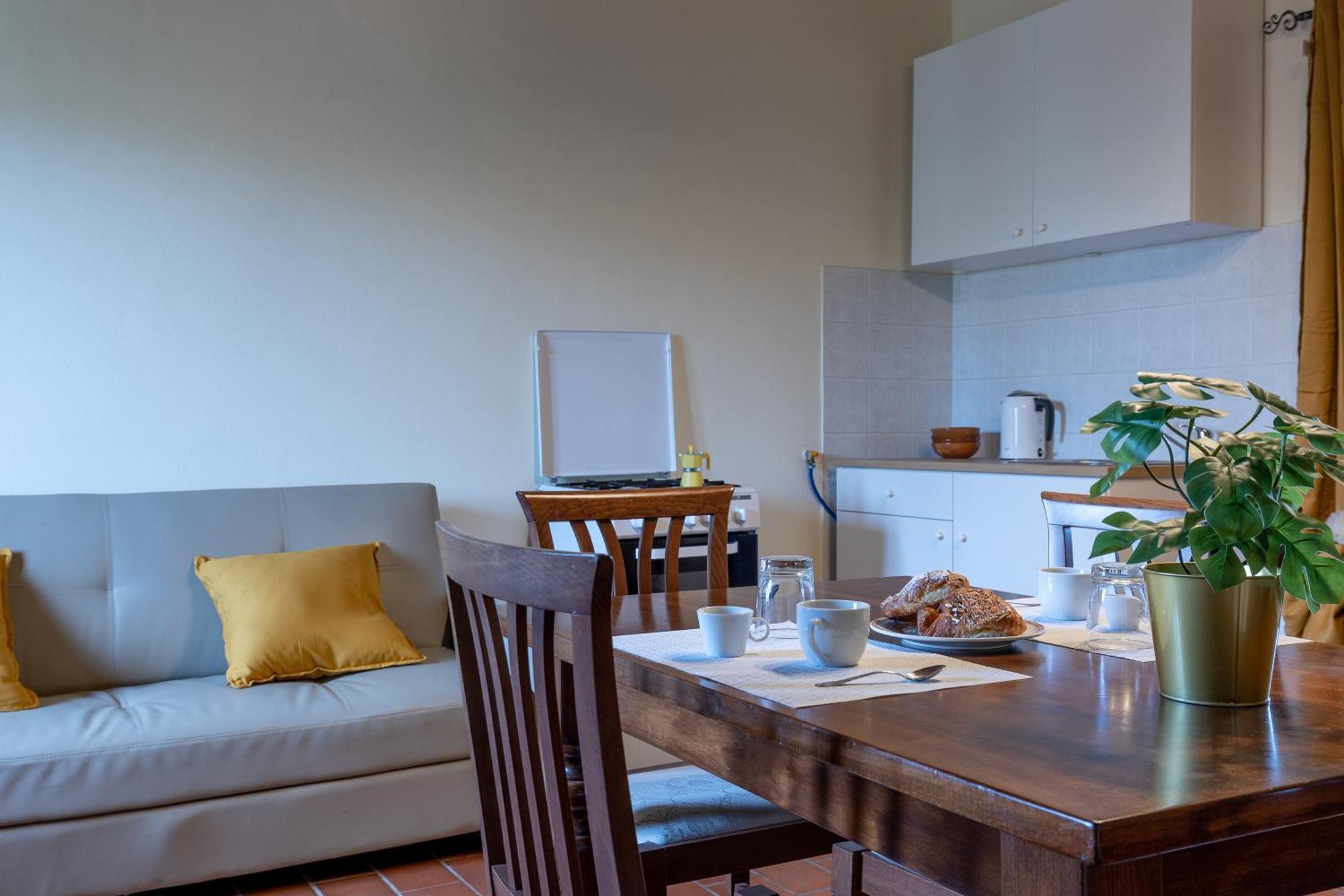 Residence Montevecchio Montopoli in Val dʼArno エクステリア 写真