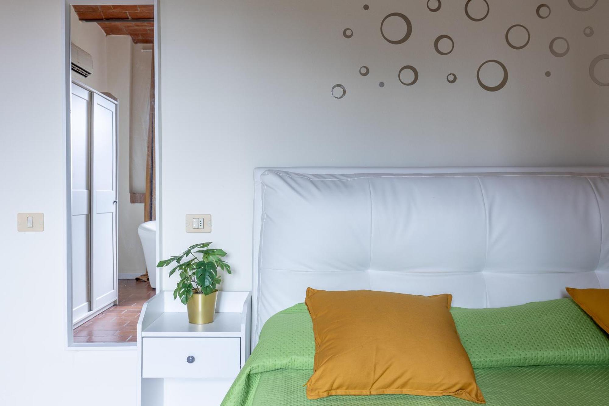Residence Montevecchio Montopoli in Val dʼArno エクステリア 写真