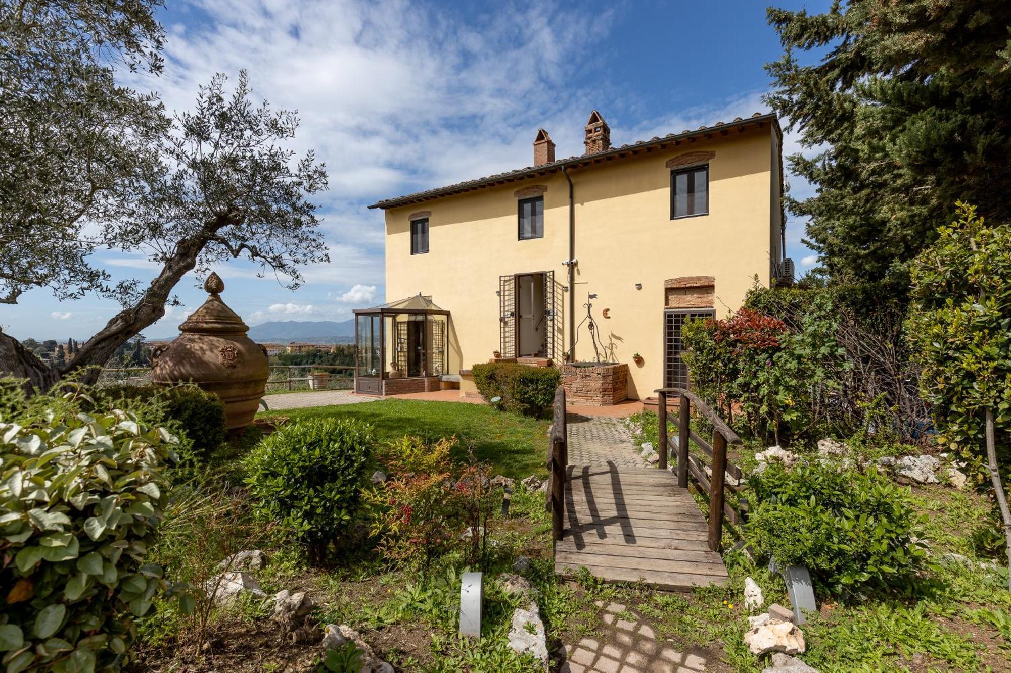 Residence Montevecchio Montopoli in Val dʼArno エクステリア 写真